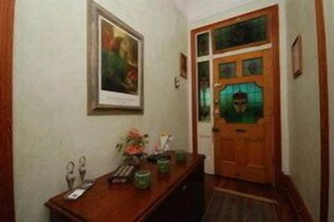 Above Bored Bed & Breakfast - eAccommodation 4