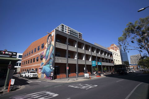 Adelaide Central YHA - Hostel - eAccommodation 0