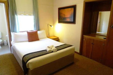 Amara Springs Guest House - eAccommodation 3