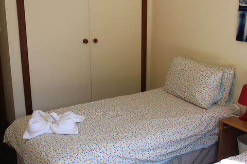 Australian Home Away At Doncaster Elgar - eAccommodation 6