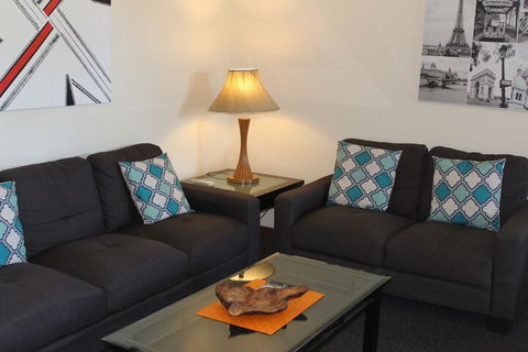 Australian Home Away At Doncaster Elgar - eAccommodation 5