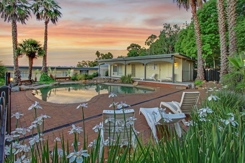 Thunderbird Motel - eAccommodation 2