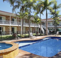 Aston Motel Yamba - eAccommodation