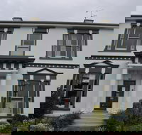 Portland Holiday Village - eAccommodation