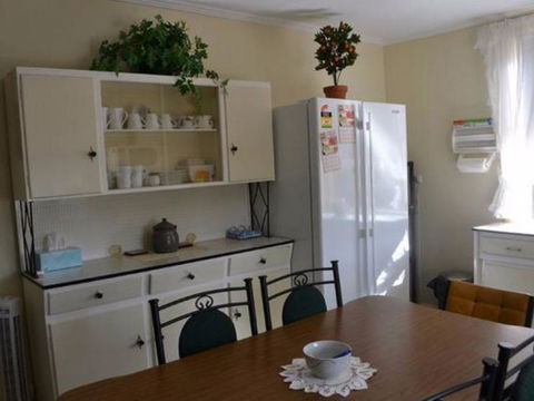 Squatters Cottage - eAccommodation 1