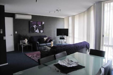 Apollo Apartments - eAccommodation 6
