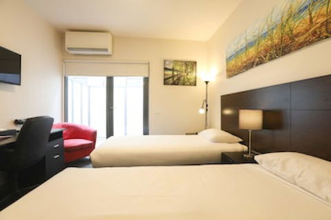 Alston Apartments Hotel - eAccommodation 0