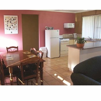 Adinfern Estate - eAccommodation 1