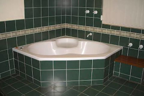 Madison's Mountain Retreat - eAccommodation 6