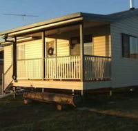 Lee Farm Stay Cottages - eAccommodation