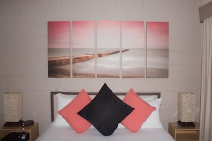 Willawarrin NSW eAccommodation