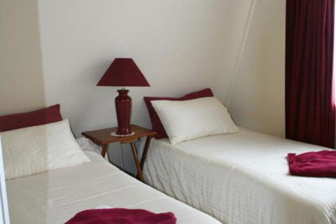 The Doo Drop Inn - eAccommodation 6