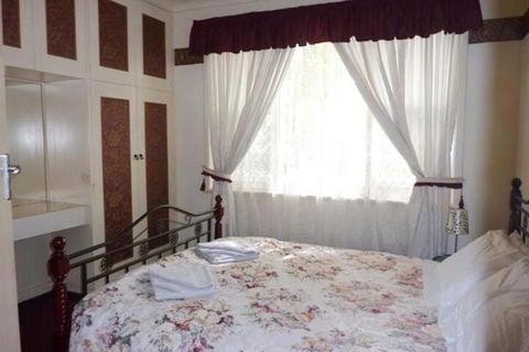 The Doo Drop Inn - eAccommodation 4