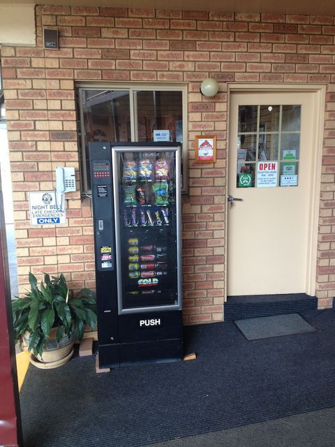 Tallarook Motor Inn - eAccommodation 4