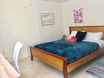Airlie Beach Pet Friendly 3 Bedrooms - eAccommodation 6