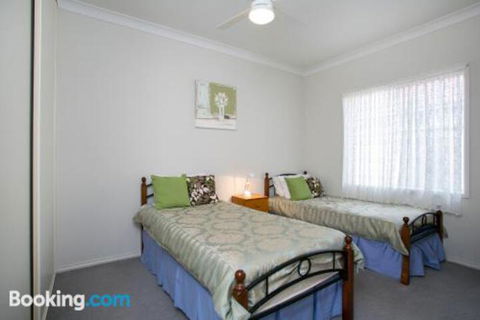 All Seasons Port Elliot Holiday House - eAccommodation 1