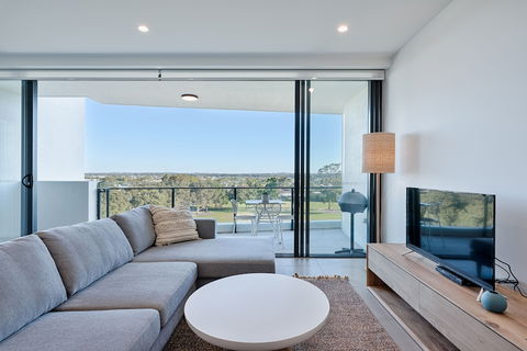 Allure Mooloolaba - eAccommodation 4