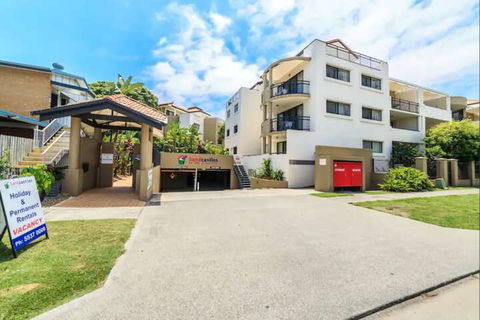 Gold Coast Apartment At Sandcastles On Broadwater - eAccommodation 1