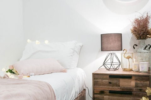 A19 Darling Harbour 2 BDR APT - eAccommodation 6