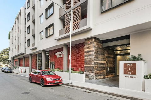 C16 Darling Harbour 2 BDR APT - eAccommodation 0