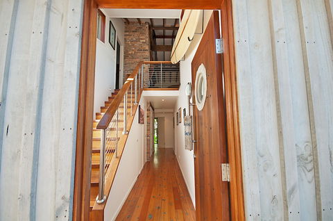 A PERFECT STAY - The Hawk At Wategos - eAccommodation 2