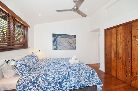 A PERFECT STAY - The Hawk At Wategos - eAccommodation 6