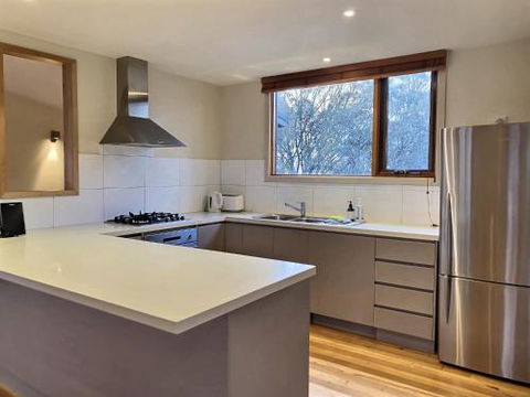 Alpine Walkabout Alpine Getaways - eAccommodation 4