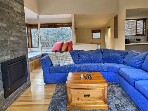 Alpine Walkabout Alpine Getaways - eAccommodation 2