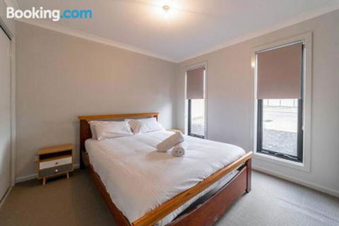 Averys Retreat - eAccommodation 0