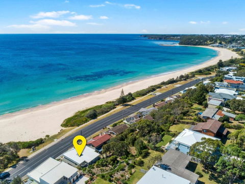 Aqua Shores Award Winning Apartment - eAccommodation 6