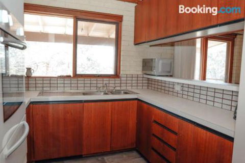 Banksia Beach House - eAccommodation 1