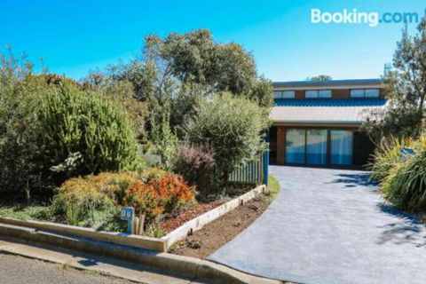 Banksia Beach House - eAccommodation 5