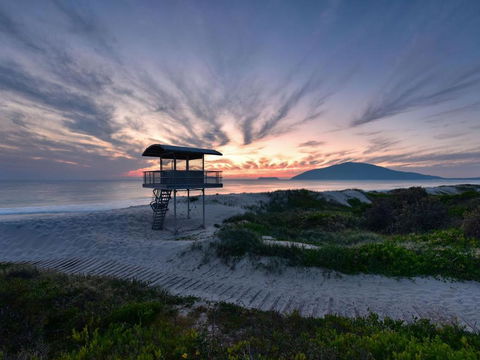 Hit The Beach - eAccommodation 1