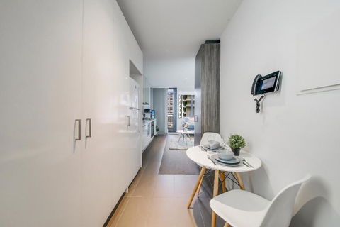 A Stylish & Cozy Studio Next To Southern Cross - eAccommodation 4