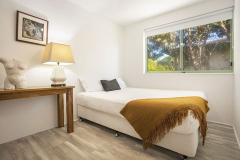 Apartment 2 Surfside - eAccommodation 3