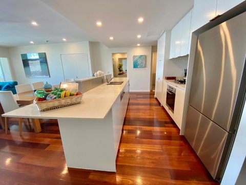 Absolute Beachfront Cabarita Beach Ocean Views 3 Bed Apartment - eAccommodation 2