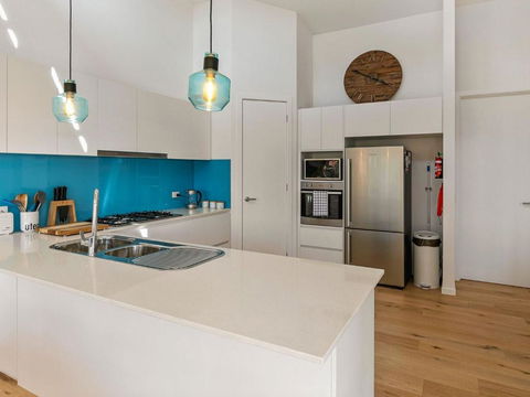 Absolutely Beach - eAccommodation 4