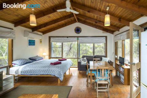 Honeyeaters Hideaway In Vivonne Bay - eAccommodation 2
