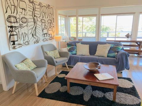 Unwind At Hyams Beach 4pm Check Out Sundays - eAccommodation 1