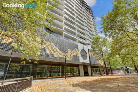 Cozy Homely Apartment CBR Central - eAccommodation 4