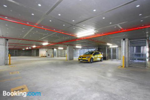 Cozy Homely Apartment CBR Central - eAccommodation 0