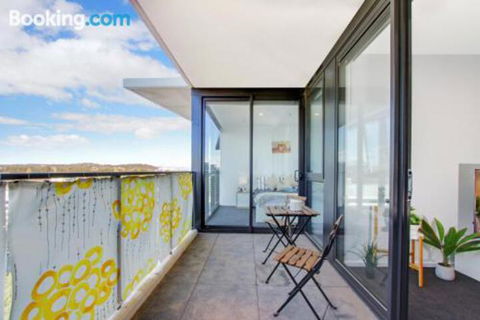 Cozy Homely Apartment CBR Central - eAccommodation 2
