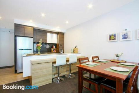 Cozy Homely Apartment CBR Central - eAccommodation 5