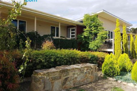The Old Picnic Ground At Ironstone B & B - eAccommodation 4