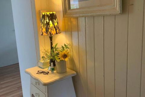 Hilltop Gallery - eAccommodation 1