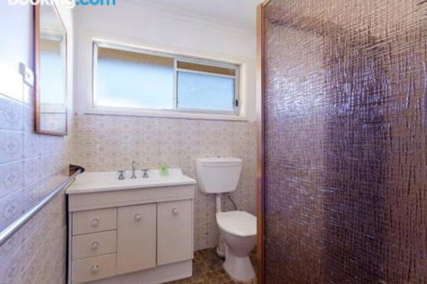 Perrumba Street Cottage - eAccommodation 2