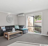 Rye Poolside Escape - eAccommodation