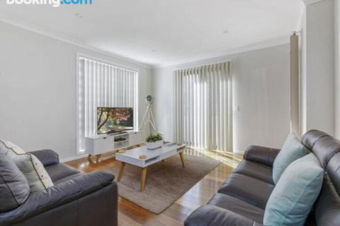 SURF BEACH DREAMS Kiama & Surrounds 4pm Check Out Sundays - eAccommodation 2