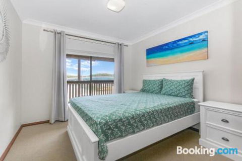 Stingray Shores Your Riverside Escape - eAccommodation 1