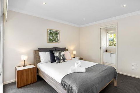Rosebud Seaside Accommodation - eAccommodation 4